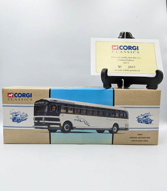 Corgi General Motors 4505 Greyhound Lines die-cast model with certificate.