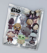 Load image into Gallery viewer, Star Wars The Mandalorian bag clips featuring various characters and mystery pack.
